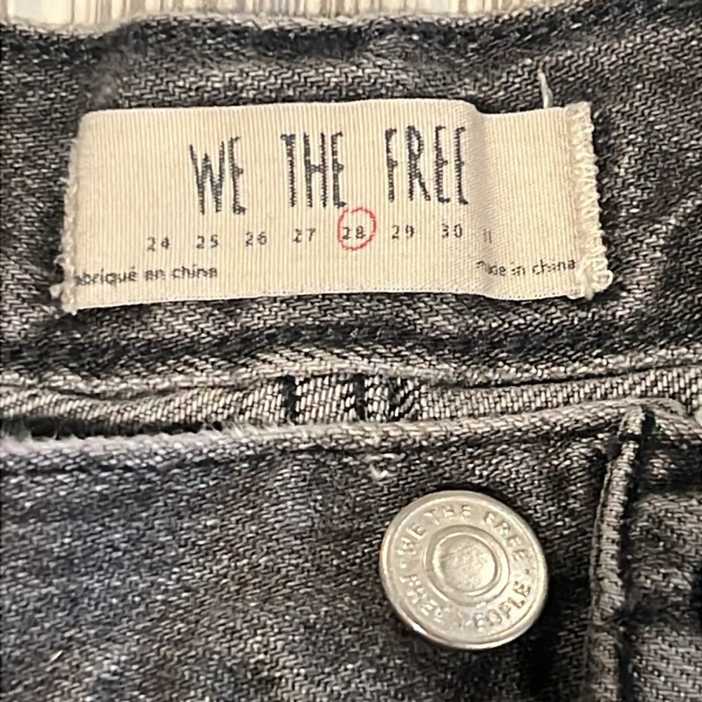 Free People Gray Distressed Jean Shorts Size 28 - Picture 2 of 3